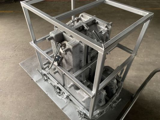 Anote os moldes de superfície de rotomoldagem com G aperta o trabalho completo da armação de aço