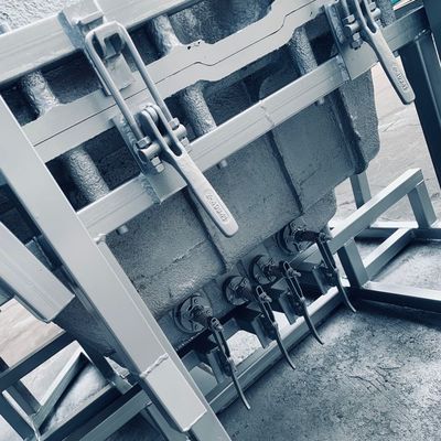 rotomoldagem de alumínio molda o molde do depósito de gasolina do NPT com quadro de aço dos tubos 40x40