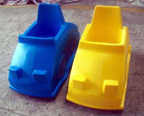 Molde plástico rotatório feito sob encomenda do carro do HDPE MDPE da brincadeira moldar de LLDPE com o resistente UV colorido costume