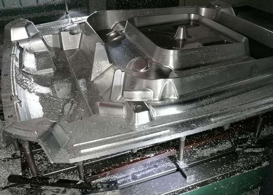 As peças de automóvel da maquinaria de exploração agrícola moldam o software do projeto do UG CAD do molde da peça do carro de 1800mm