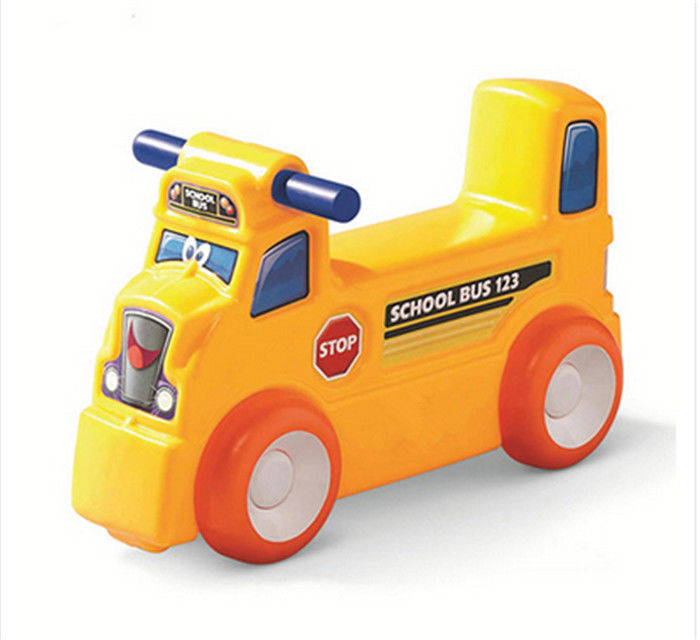 Produtos de moldagem rotacional Eco Freindly PEBDL pequenos carros de brinquedo de plástico cor personalizada